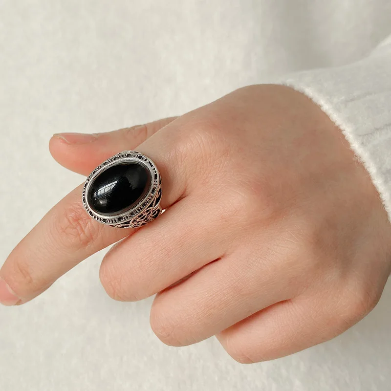 2 Black onyx