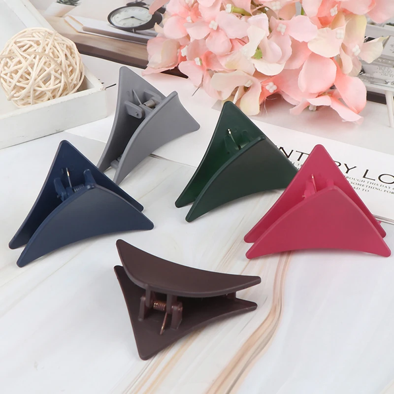New Girls Triangle Hair Claws Acrylic Hair Clips Barrette Crab Clamp Scrub Hairpins Claw Headwear Hair Accessories