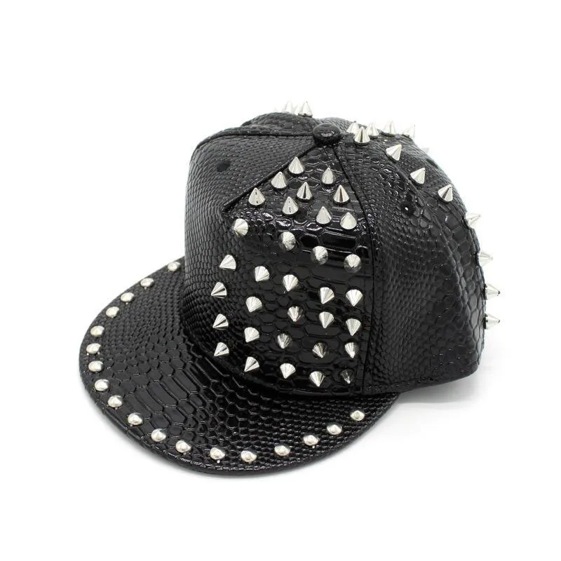 

Korean new Rivet snakeskin PU leather baseball cap for men and women hip-hop cap for couples hip-hop flat hat