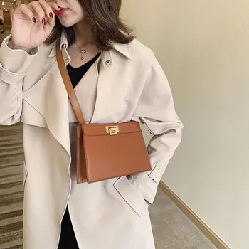 

Small bag female 2020 new Korean version of the retro wild messenger bag retro senior sense of temperament