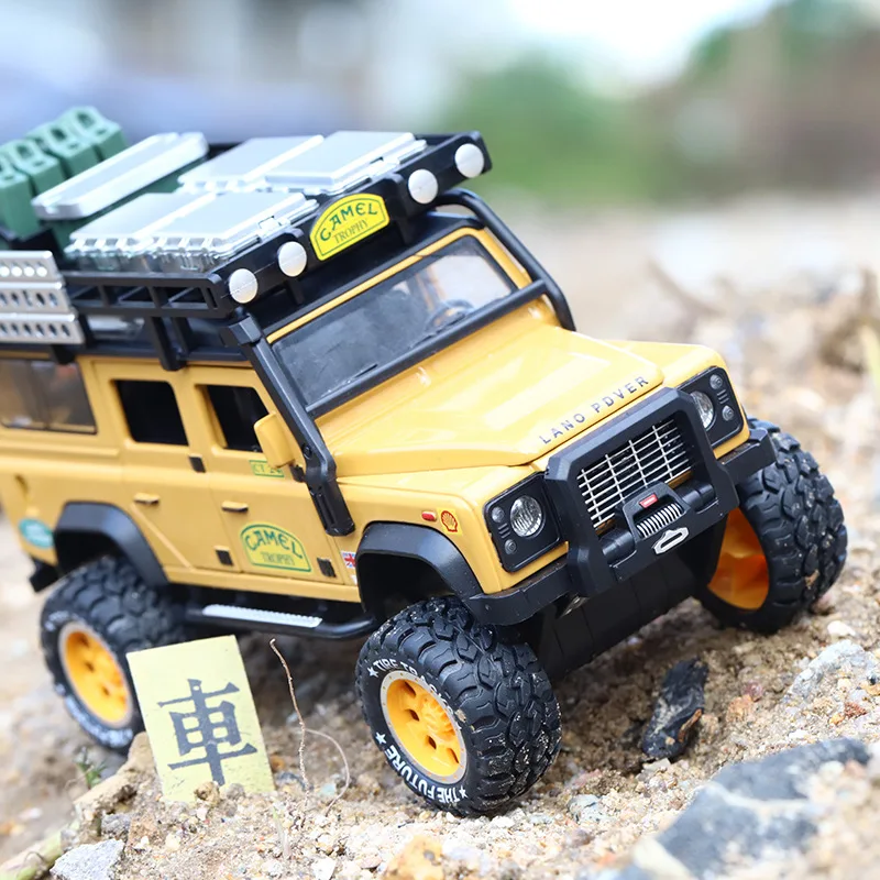 

New Hot Sale 1:28 High-end off-road alloy car model,simulation sound and light pull back collection model car,free shipping