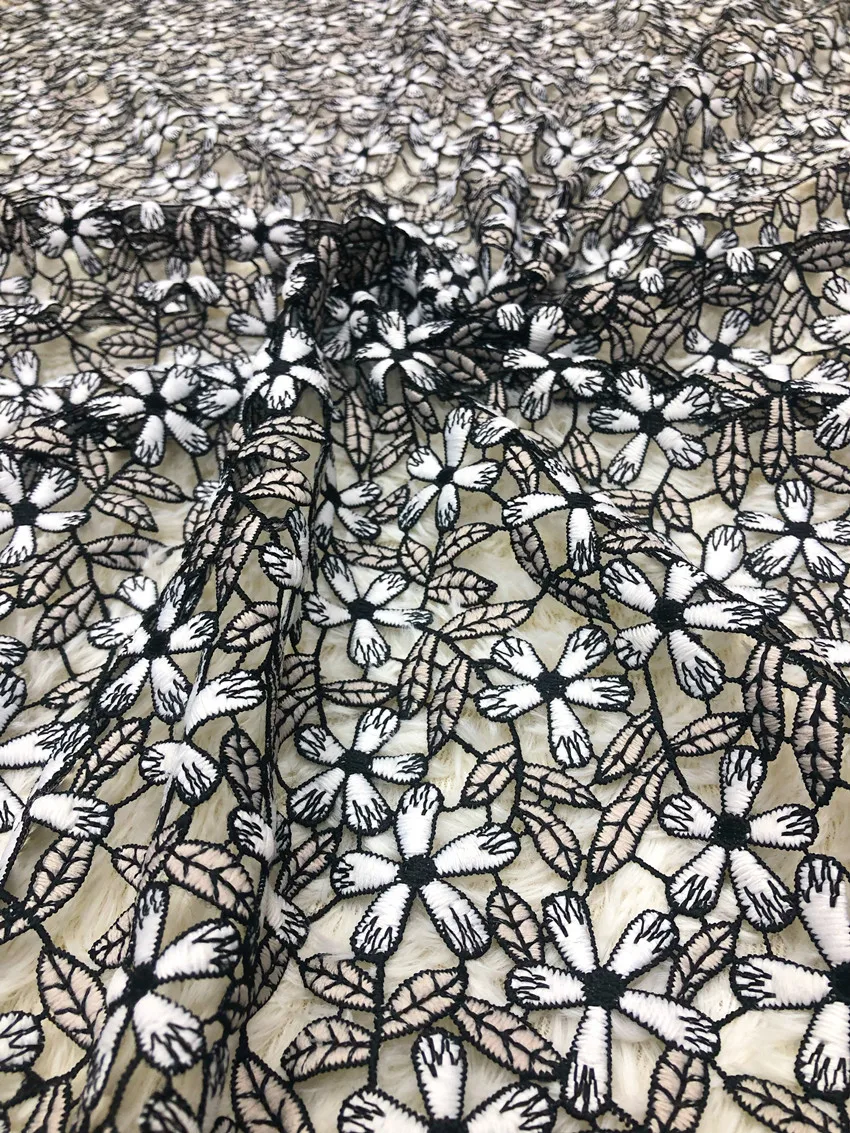 Nigerianischer Spitzenstoff im neuen Stil, 2025, hochwertige Spitze, wasserlöslich, bestickt, modischer weicher Spitzenstoff, 5 Yards – Detail 14