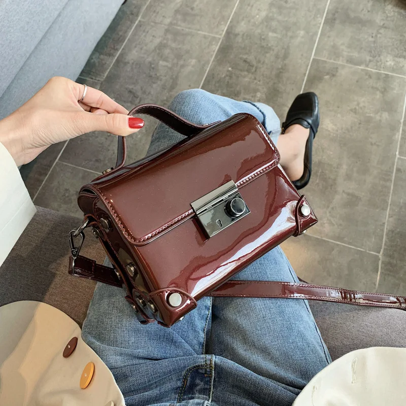 

2020 New Women's Patent Leather Handbag Small Cute Shoulder Crossbody Bag Fashion Retro Tide Casual Box Messenger Bag Totes