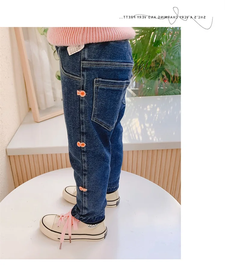 21609930568_153980778