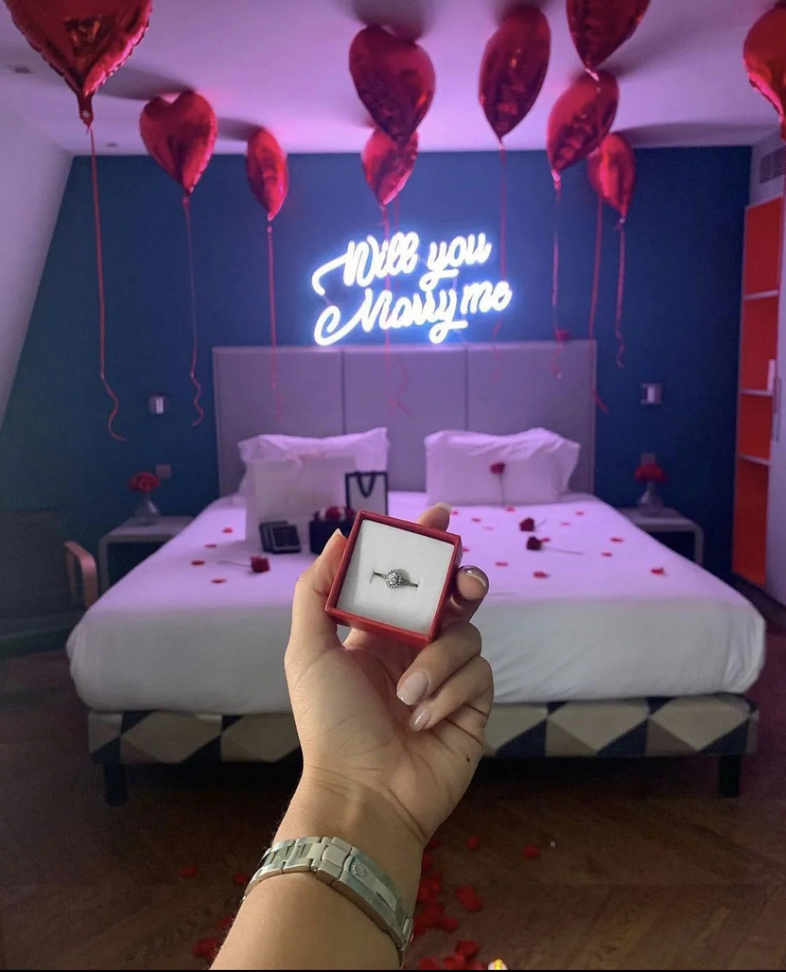 Jason  A. review of DESIGN YOUR NEON SIGN
