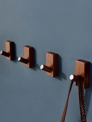 крючки для прихожей. деревянные крючки. деревянные крючки.