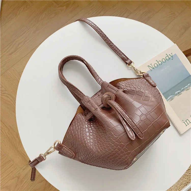 Известный бренд женские сумки сумка-мешок простая сумка через плечо Высококачественная кожаная сумка через плечо с крокодиловым узором - Цвет: 4