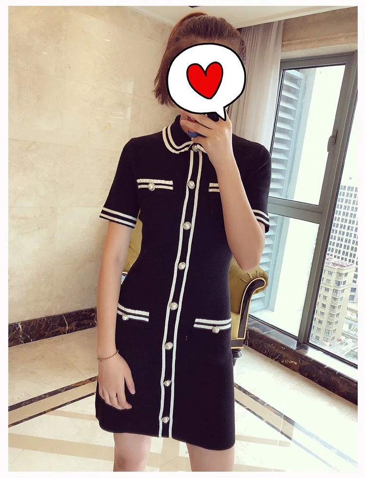 

Women Dress 2019 Autumn / Winter Slim Fit Pearl Buckle Simple Contrast Short Sleeve Dress
