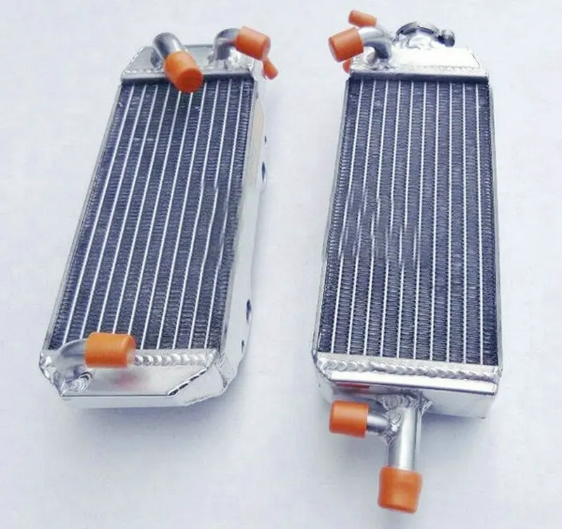 Radiator Only Алюминиевый радиатор для Suzuki RM125 RM125T RM125V RM 125 T/V модель 1996-1997+ силиконовый шланг 96 97 - Цвет: Radiator Only