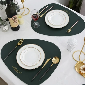 

Leather Placemat for Dining Table, No-Slip Waterproof Mats Set of 2, Heat-Resistant Washable Insulation Table Mat for Decoration
