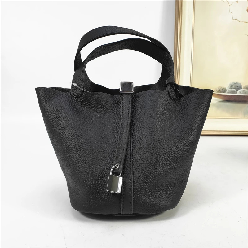 

B01-019 2020 Genuine Leather Vegetable Basket Bag Hand Bill of Lading Shoulder Color Women's Fashion Leather Bucket Bag