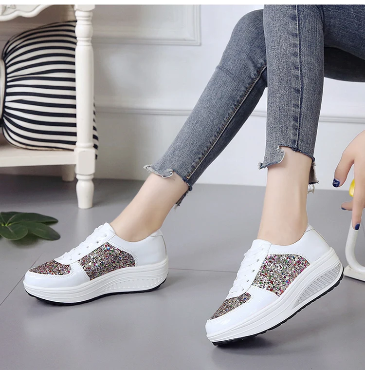 Модные женские кроссовки; сезон весна-осень; модная обувь с высоким берцем из вулканизированной кожи; повседневная женская обувь на платформе; кроссовки