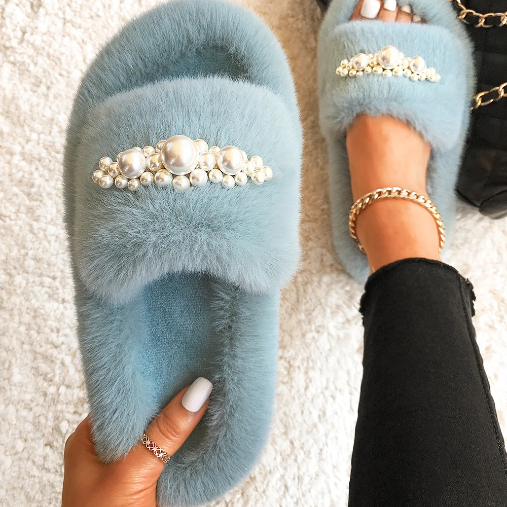 Fluffy Flip Flops Furry Fur Slides Designer Pearl Chain Plush House Slippers Women Casual Faux Fur Slippers Cozy Warm Home Shoes