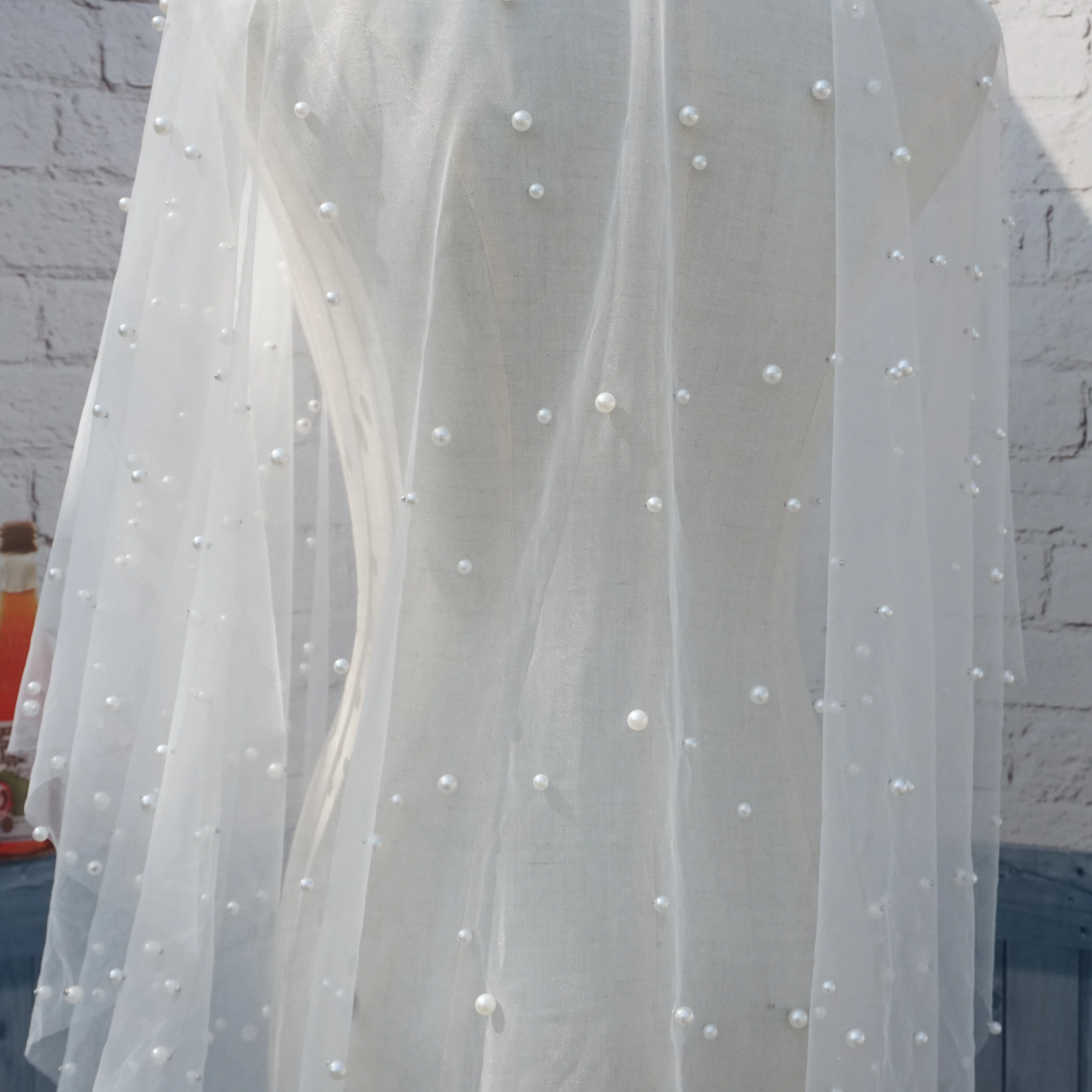 1 ярд/лот рулон кружева Роскошная ткань Off-white Цвет для свадебной вуали, платья большой+ маленький жемчуг Чистая Тюлевая сетчатая кружевная ткань белый