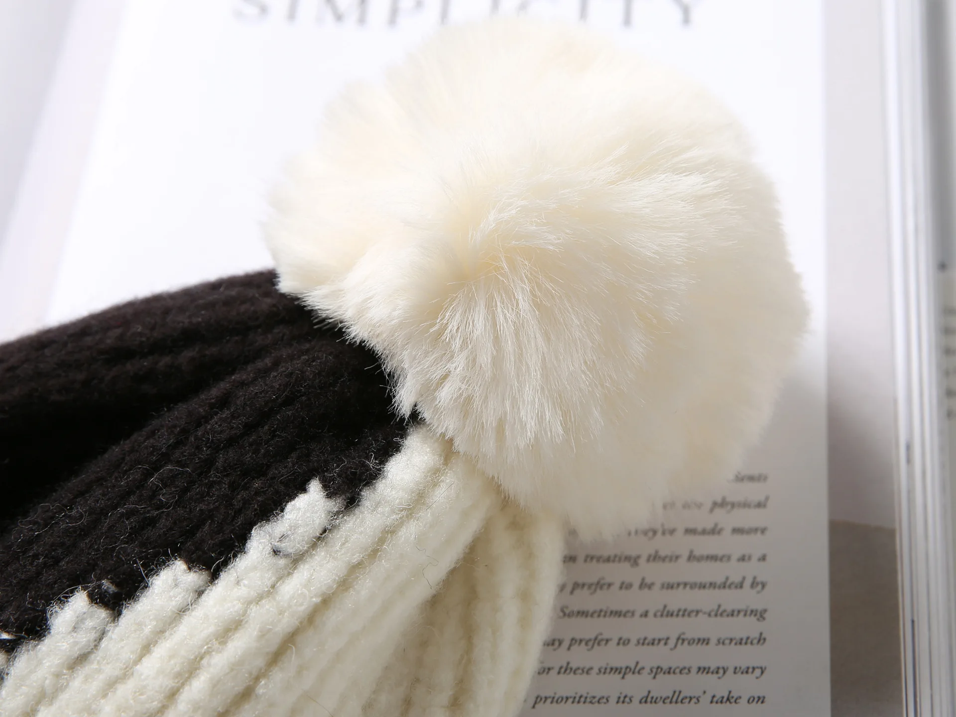 Классическая двухцветная прошитая шерстяная шапка женская осенняя и зимняя Корейская версия хипстеров дикие теплые вязаные головные