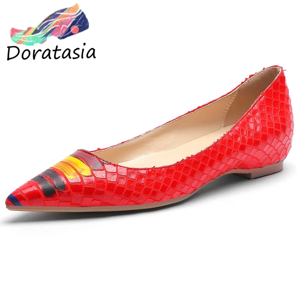 

DORATASIA New Girl Cool Casual Fretwork Flats Fashion Party Colorful Graffic Flats Women 2020 Low Heels Shoes Woman