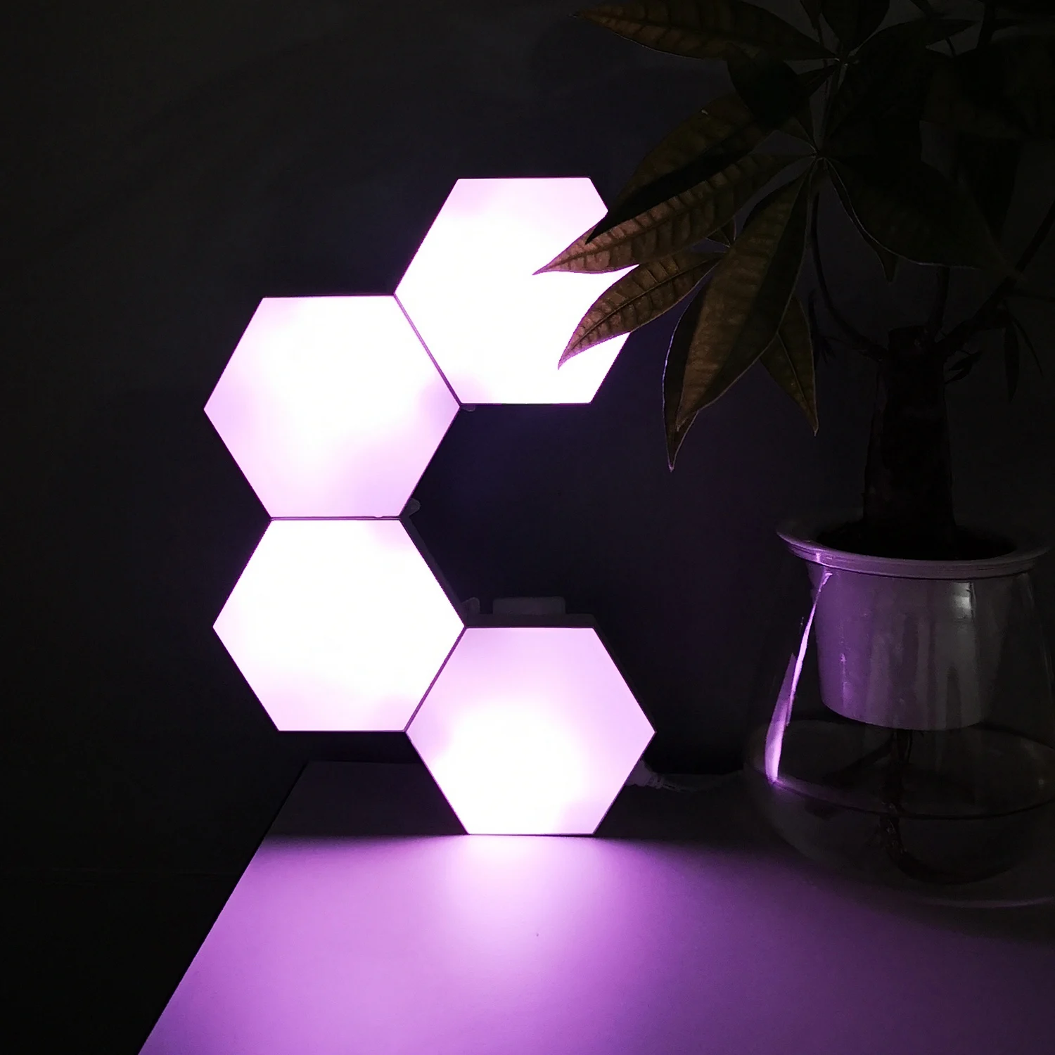 

Aurora Color Sounds Sensitive and RF Remote Controlled Hexagonal LED Night Light For Home Decoration