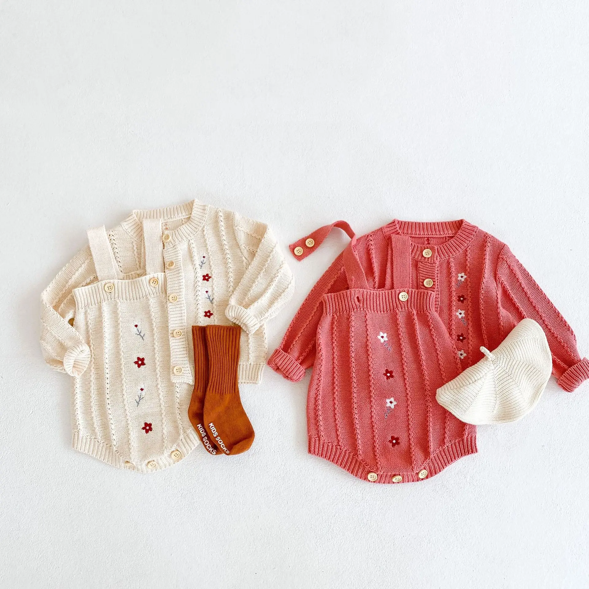 vintage Baby Bodysuits Wholesale high quality 2022 100% cotton Baby boy and girl embroidered cotton yarn knitted coat + suspender romper two-piece suit customised baby bodysuits