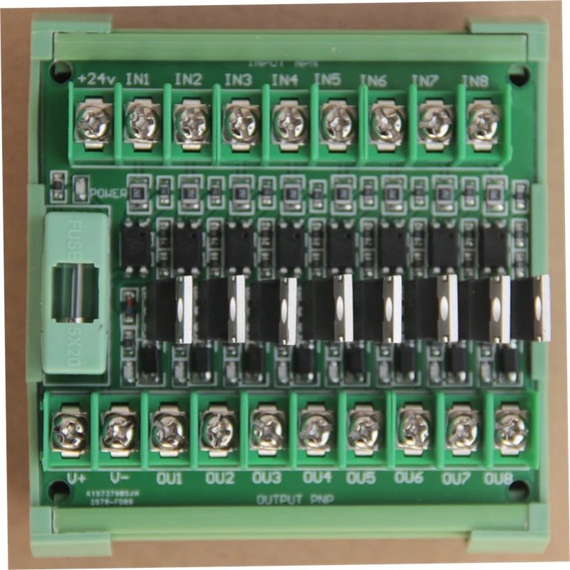 Scheda Amplificatore Plc Pnp A 8 Vie Npn In Pnp Out Scheda Di Isolamento Con Telaio Del Modulo