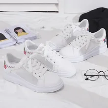 Белые туфли; женская летняя обувь; Новинка года; Джокер; корейские студенческие спортивные туфли на полой подошве; женские белые туфли с дышащей сеткой