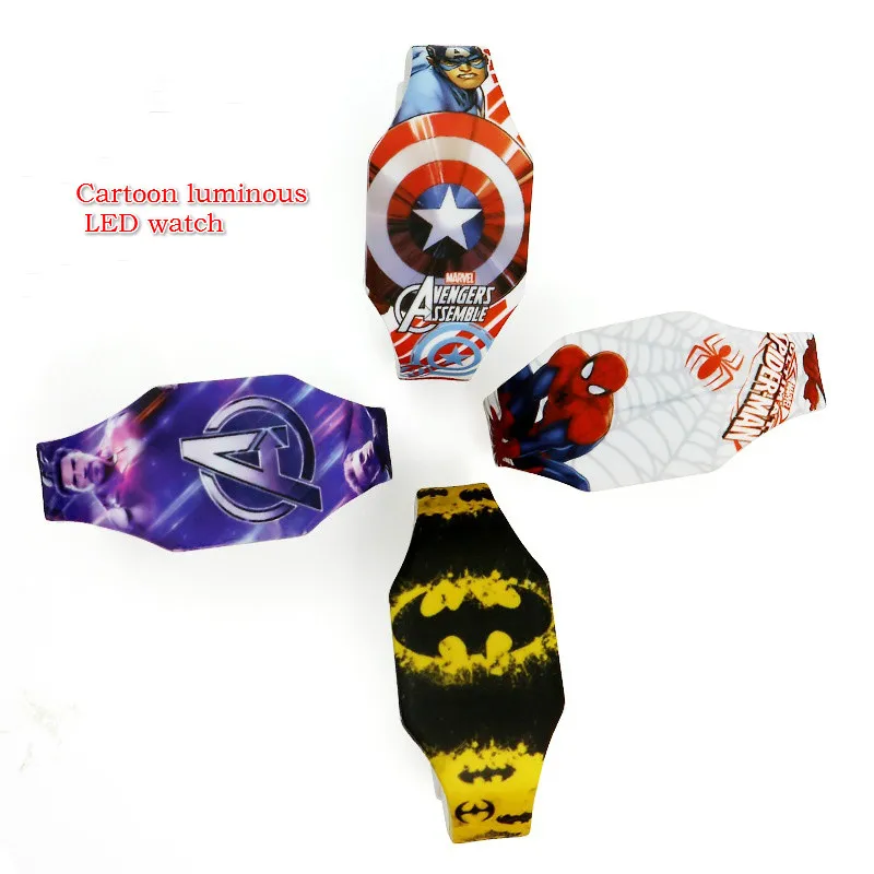 New Captain America Silicone LED Cartoon Watch Student Gift Silicone LED Electronic Watch Toy Watch afbeelding