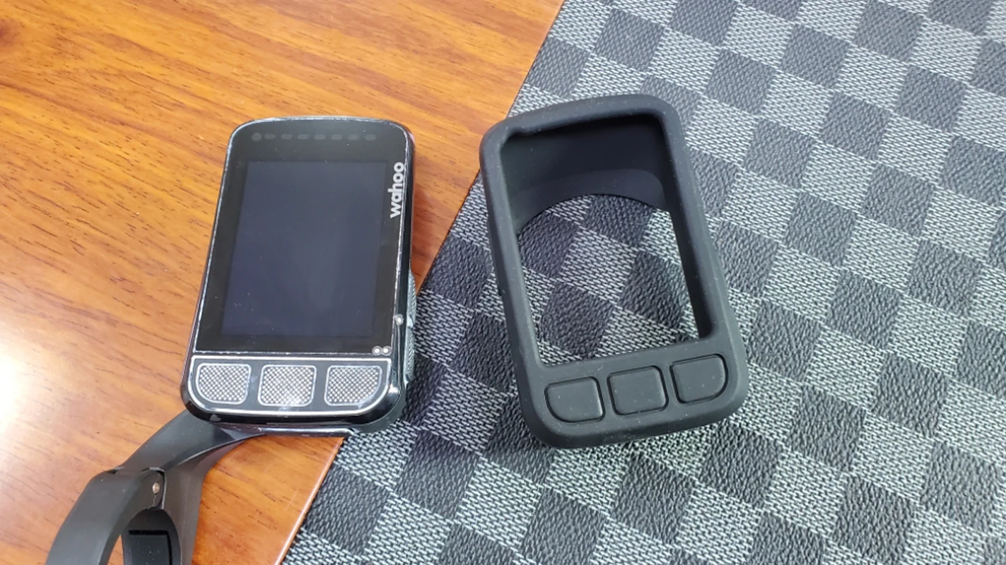 New Wahoo ELEMNT Bolt V2 Case \u0026 Screen 