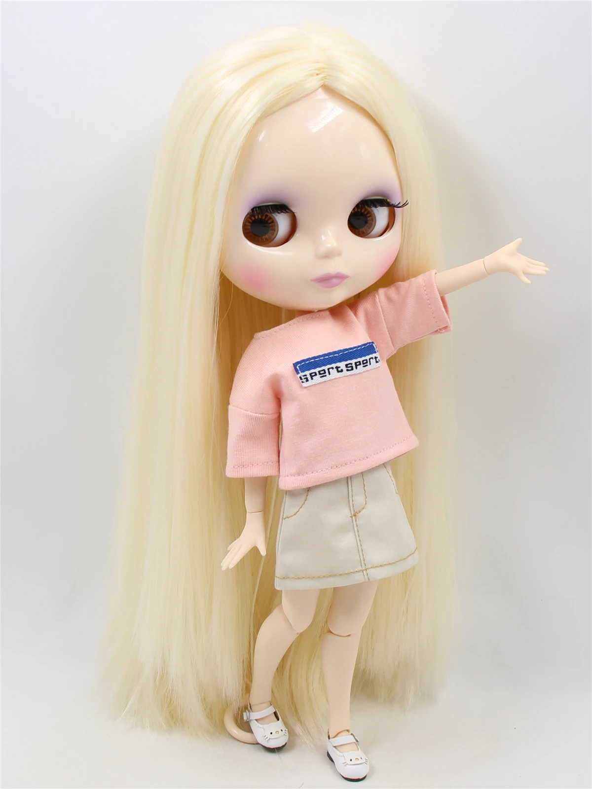 Callie – Premium Custom Neo Blythe Doll with Blonde Hair, White Skin & Shiny Cute Face 2