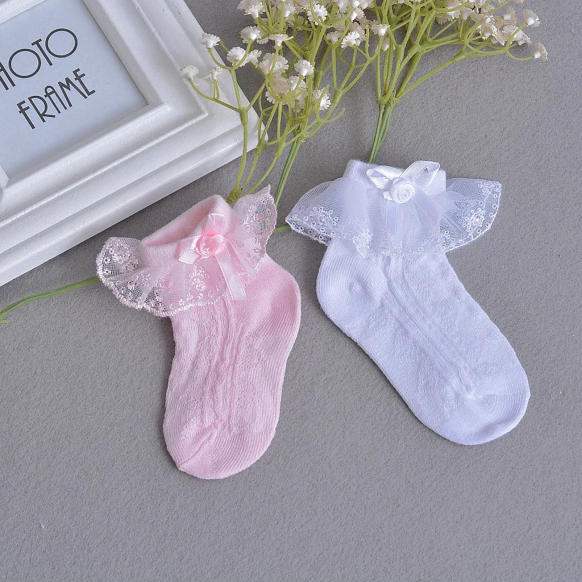 Короткие кружевные носки принцессы на шнуровке для малышей и От 0 до 2 лет носки без рисунка Дышащие носки для малышей кружевные носки с бантом