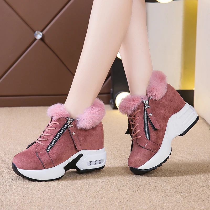 Pink Новинка года; женские зимние кроссовки; теплые меховые кроссовки на платформе; повседневные удобные женские туфли из плюша; женские кроссовки на танкетке; Feamle - Цвет: Pink