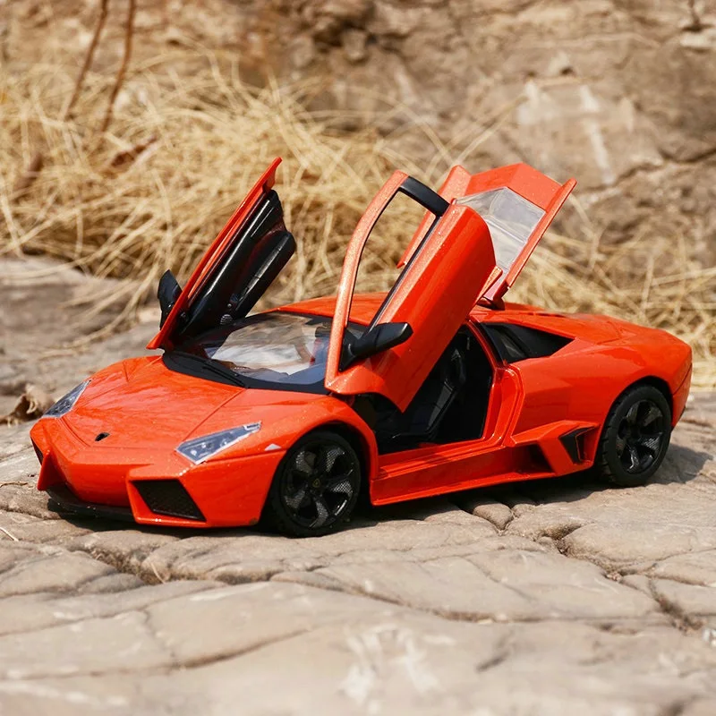 Модель спортивного автомобиля Reventon 1:24 из сплава литая металлическая Игрушечная