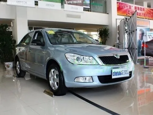 Qirun противотуманные фары передние фары, бампер для skoda Octavia 2007-13