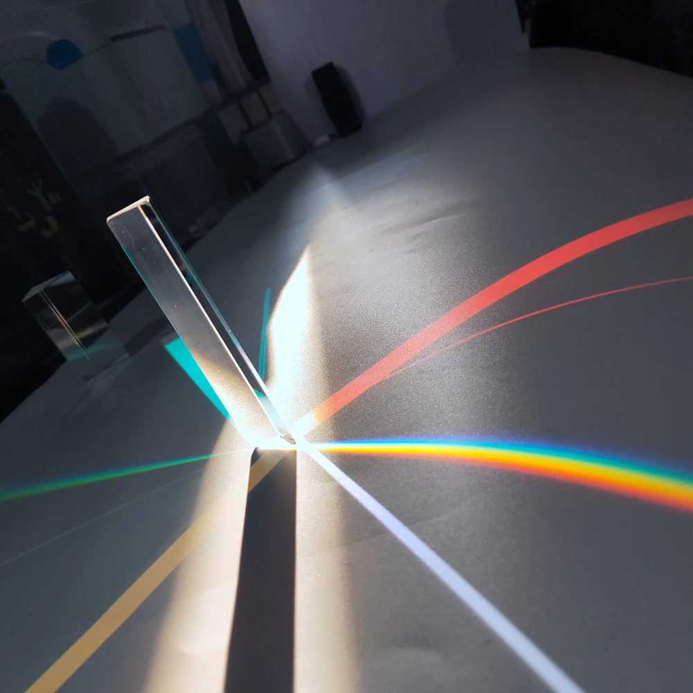 1pcs  Optical Glass Right Angle Reflecting Triangular Prism For Teaching Light Spectrum Rainbow prism