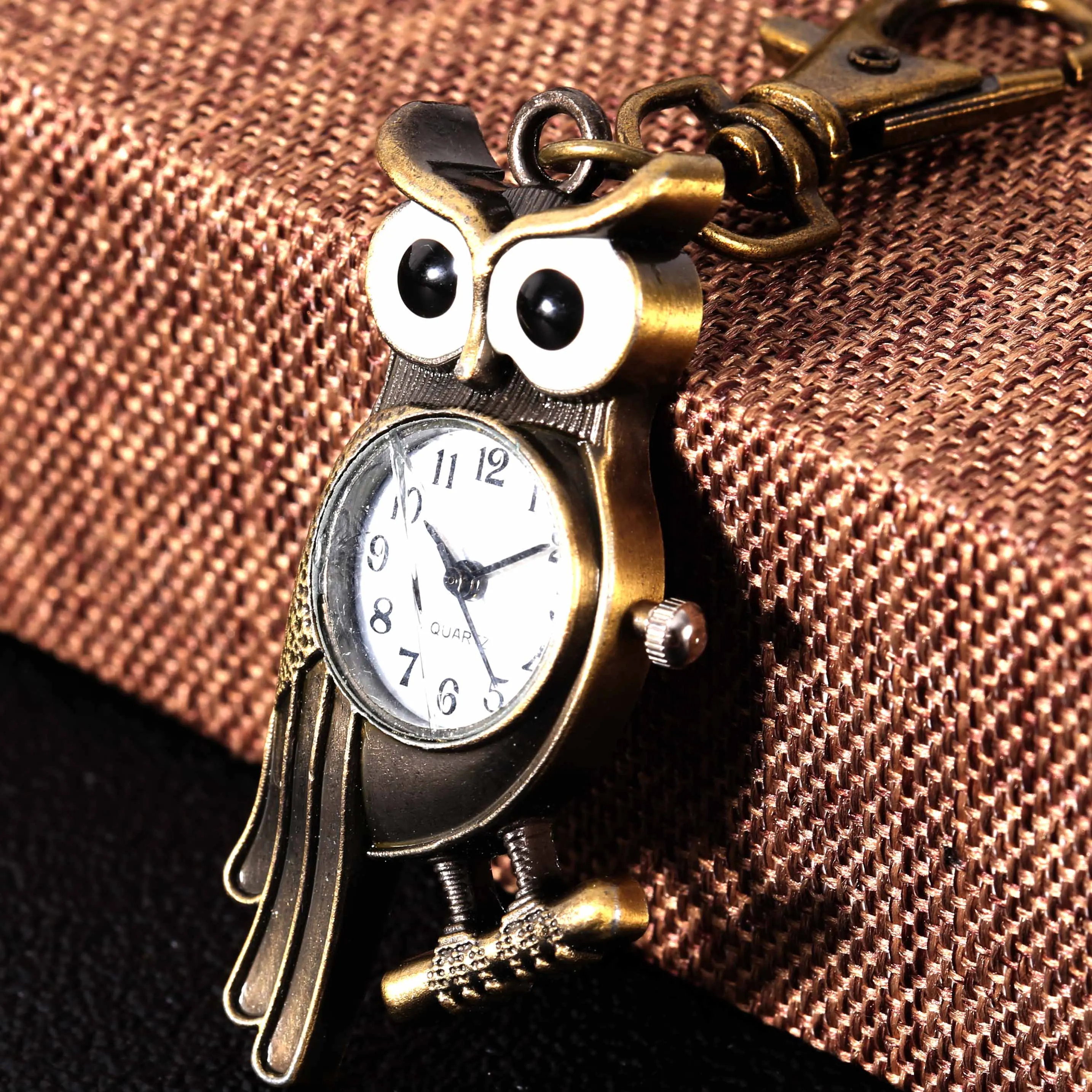 Медный цвет креативная Сова стоящая большой глаз маленькие карманные часы Креативный Ретро подарок стоимость изысканные карманные часы