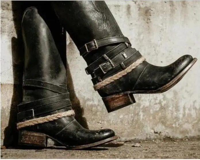 Black Sapato feminino/женские сапоги; Винтажная обувь до колена из искусственной кожи; Женская обувь в гладиаторском стиле с перекрестной шнуровкой; chaussure D107 - Цвет: Black