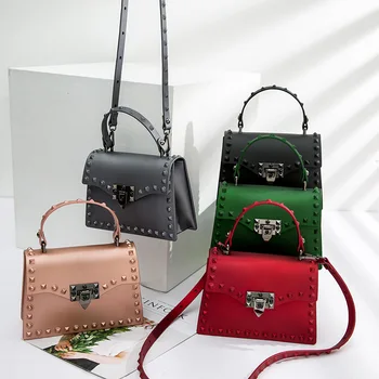 

PVC New Korean Fashion Matte Matte Rivet Jelly Bag Wild Shoulder Diagonal Portable Small Bags Mochila Mujer Bolsa Feminina