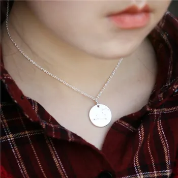 

Leo pendant necklace popular in Europe and the United States, as a gift from mom to girlfriend