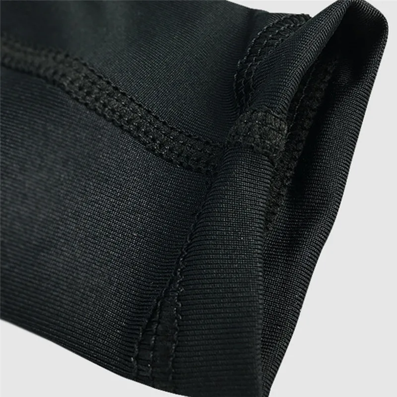 281868_no-logo_281868-4-03