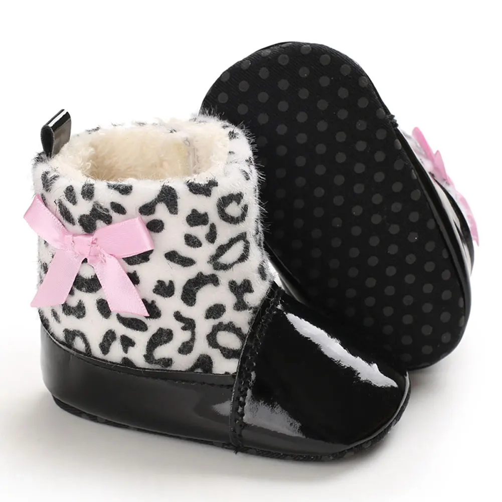 Детская обувь; пинетки для новорожденных; обувь с леопардовым принтом для мальчиков и девочек; мягкие зимние ботинки на меху