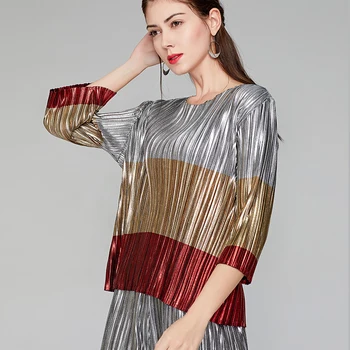 

LANMREM 2020 New autumn Round Collar Hit Color Pullover T-shirt Women Streetwear Loose Elastic Casual Pleated Tops Tops PD608