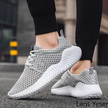 

2020 Summer Running Shoes for Man Burst Hollow Ultralight Sports Mesh Casual Tide Shoes Breathable Mesh Lace-Up Men Sneakers