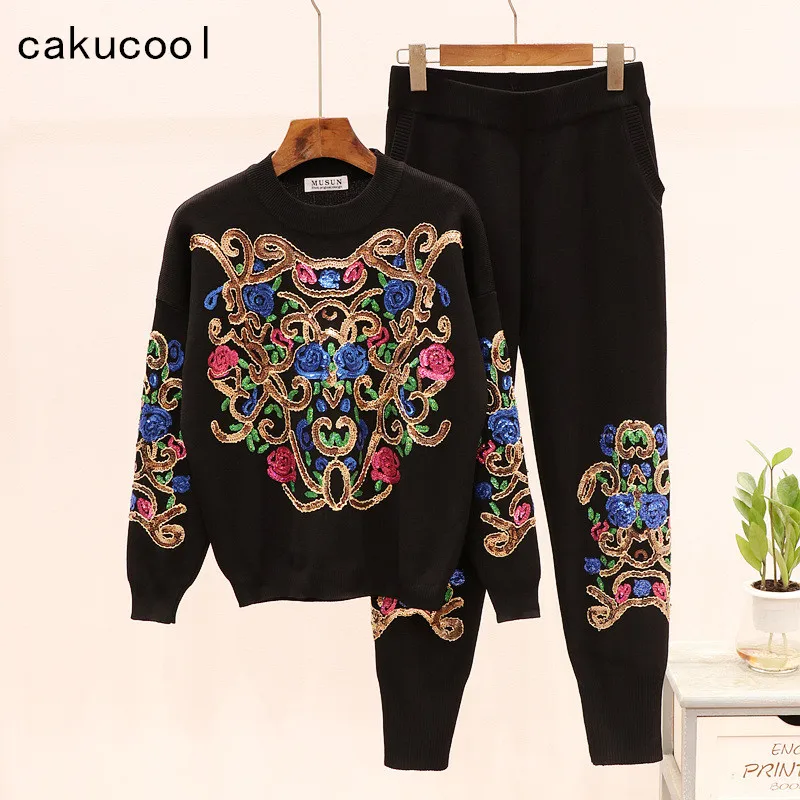 

Cakucool Spring Knitted 2 Piece Set Women Sequined Palace Sweater and Harem Pant Casual Pantalon Set Conjunto Feminino Outfits