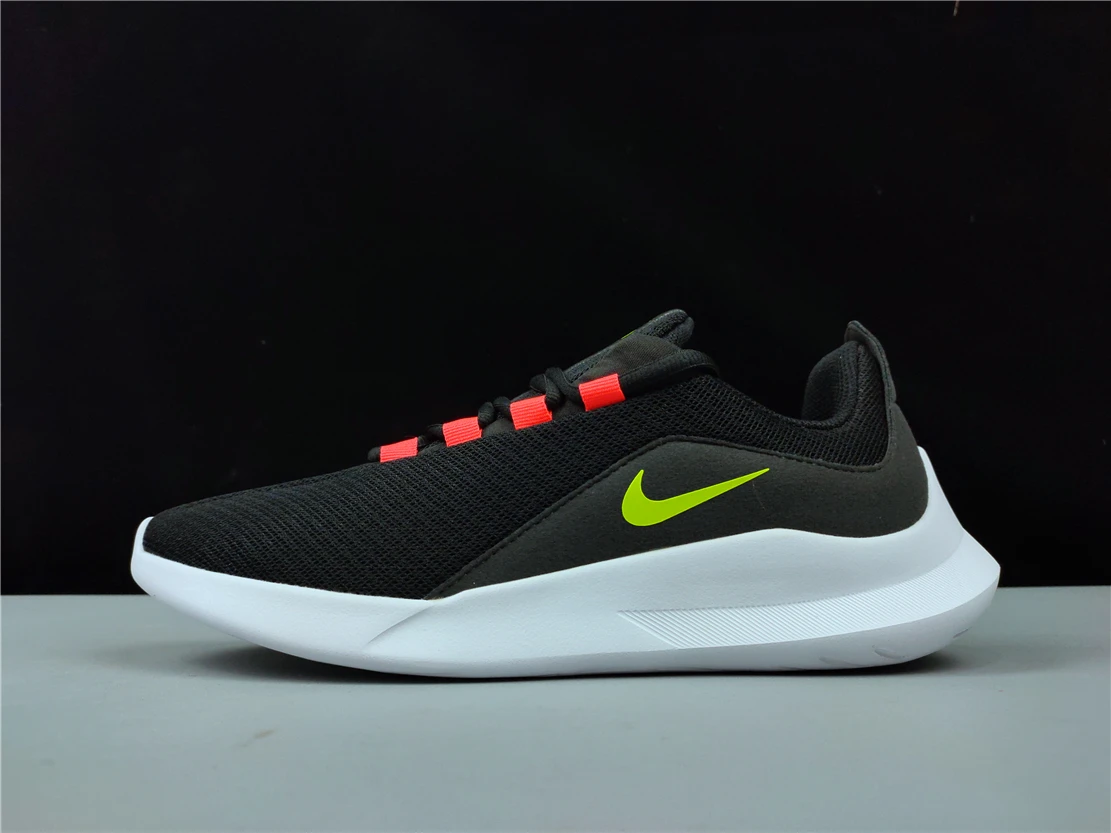 nike tanjun non slip