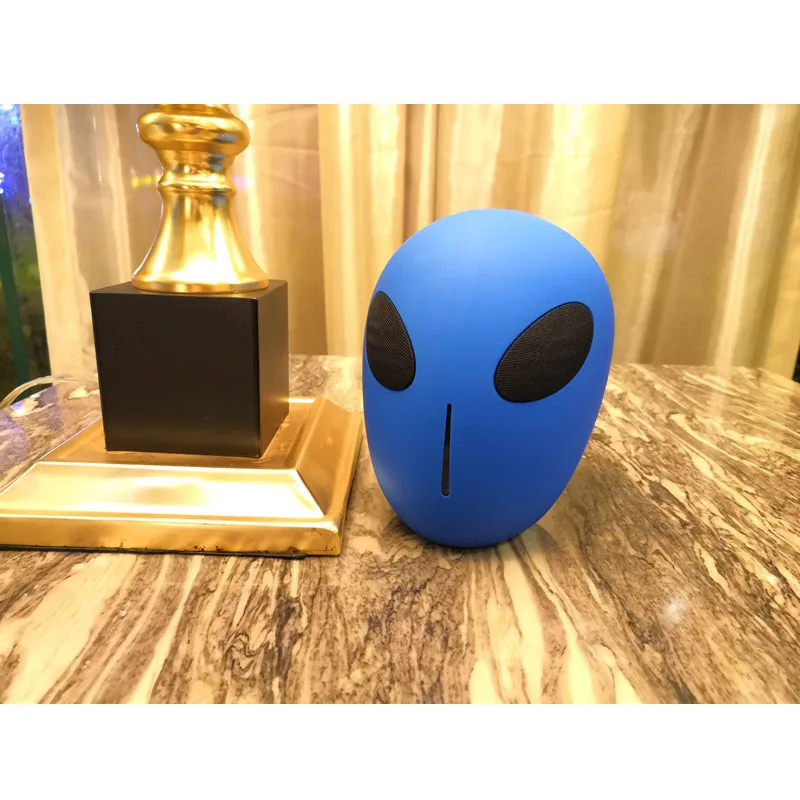Blue Alien X18 Wireless Speaker Bluetooth Speaker Portable Subwoofer Multipurpose Computer PC Speaker MP3 Player FM Radio U disk - Цвет: Blue