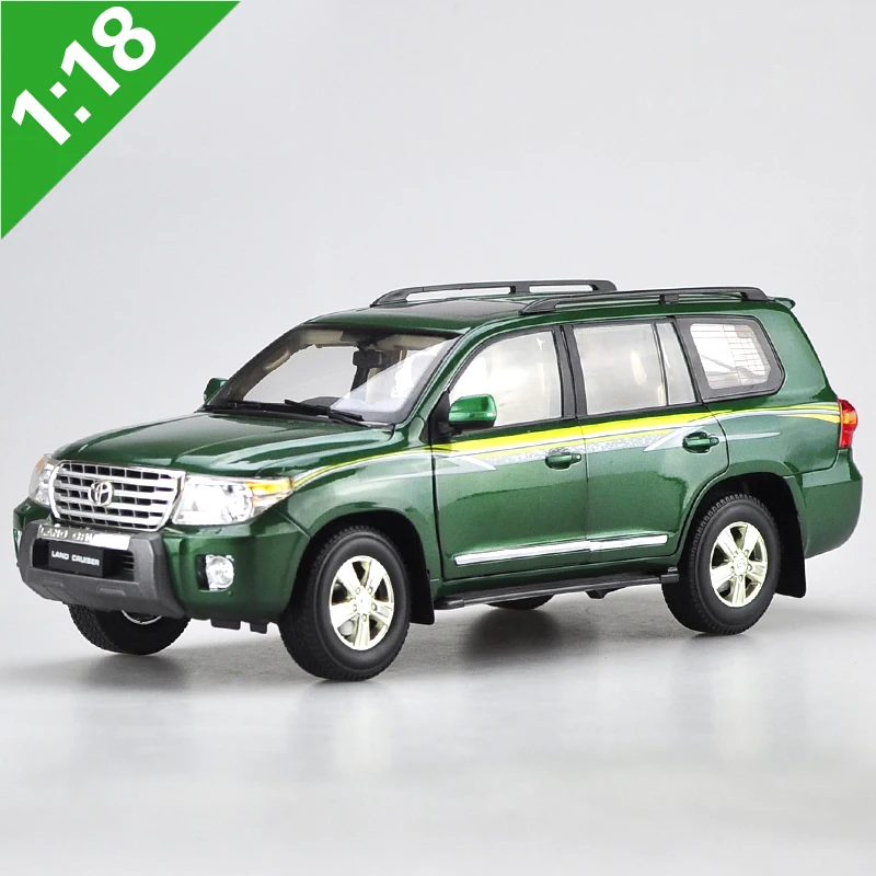 1:18 Высокая тщательная TOYOTA 2012 LAND CRUISER LC200 сплав модель автомобиля статические металлические модельные автомобили с оригинальной коробкой