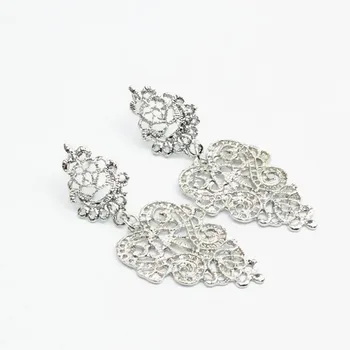 

2020 Special Offer Cartoon Pendientes Earing Europe And The New Earrings Wholesale Joker Bohemia Hollow Out Leaves Leaf Fashion