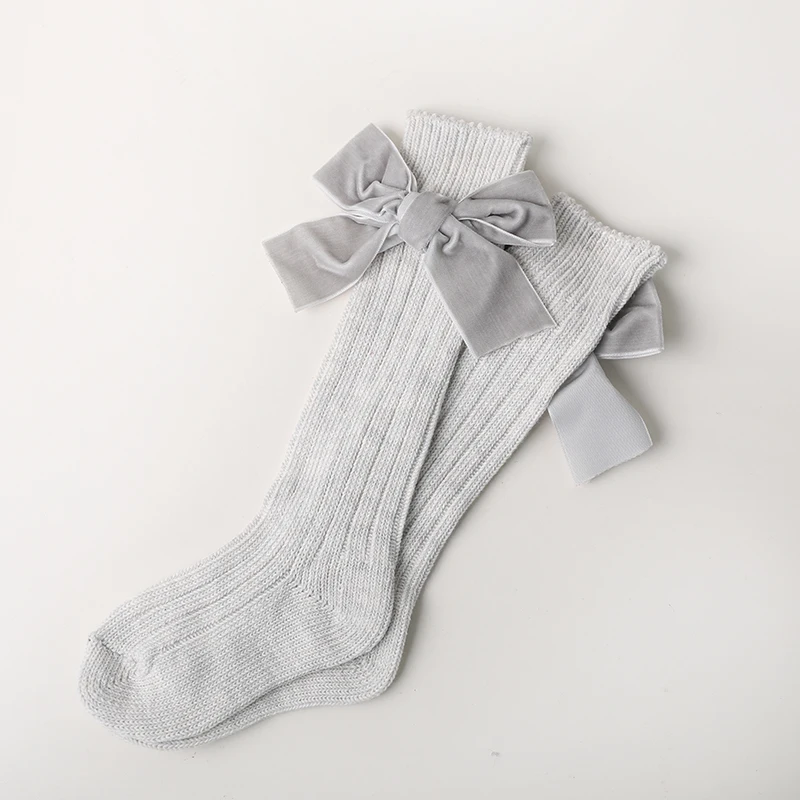 Носки для новорожденных девочек, длинные шелковые Гольфы с бантом, теплые вязаные вещи для зимы, мягкие хлопковые носки, детские длинные носки принцессы без пятки, От 0 до 3 лет - Цвет: Бежевый