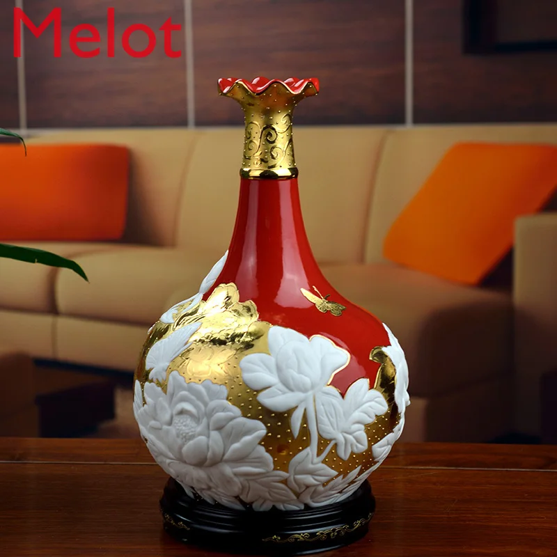 

Chinese Carved Ceramic Peony Vase Living Room Partition Retro Ornaments Gold-Plated Crafts Home Accessories Decoration