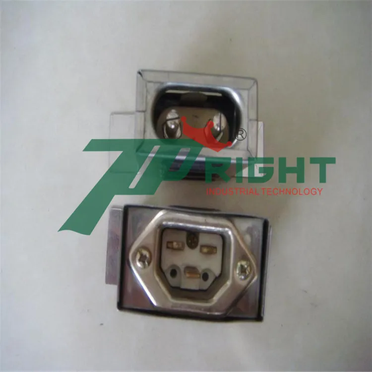 Металлический штекер TR-CS01+ TR-CS03