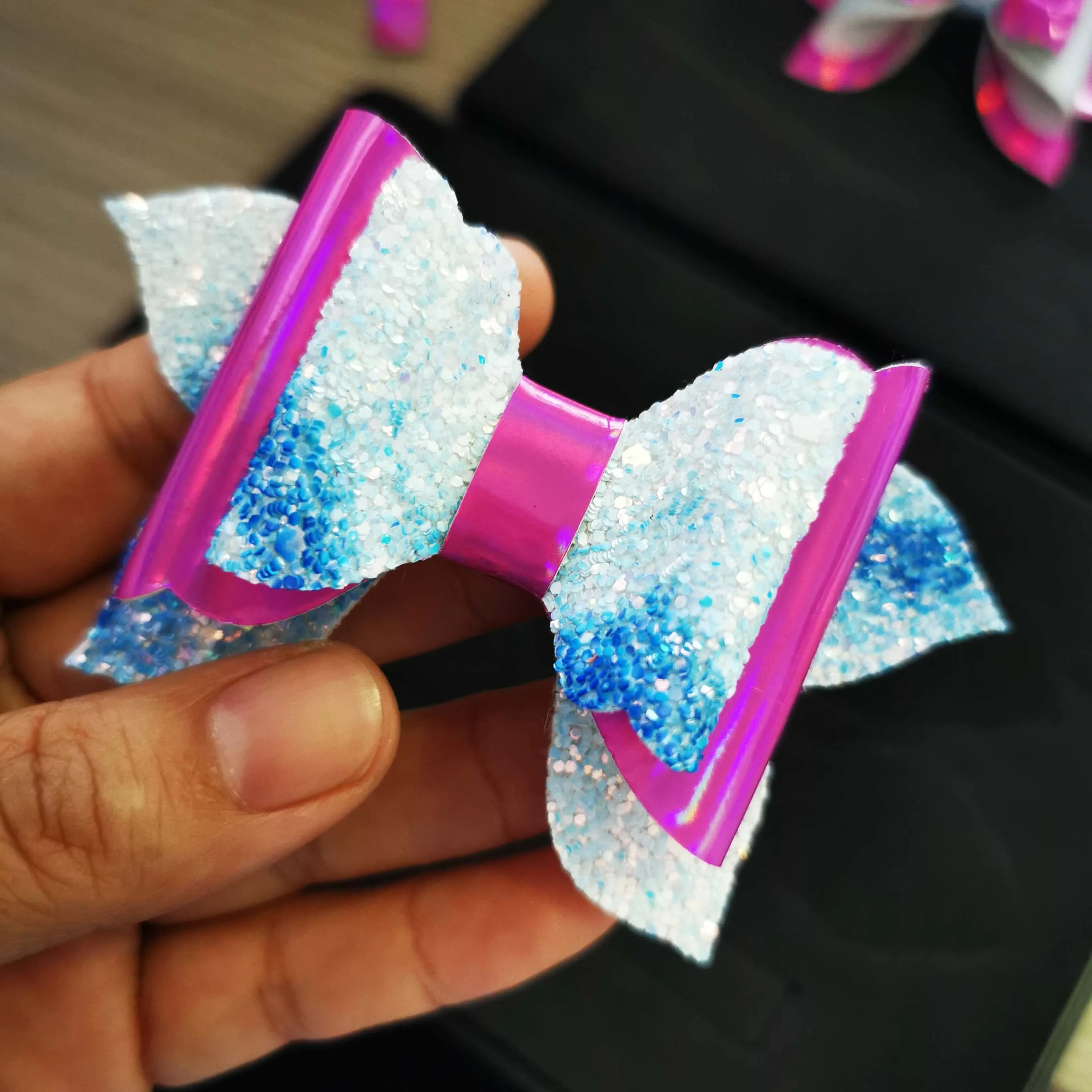 

Hair Bow cutting die JC-BOW0110