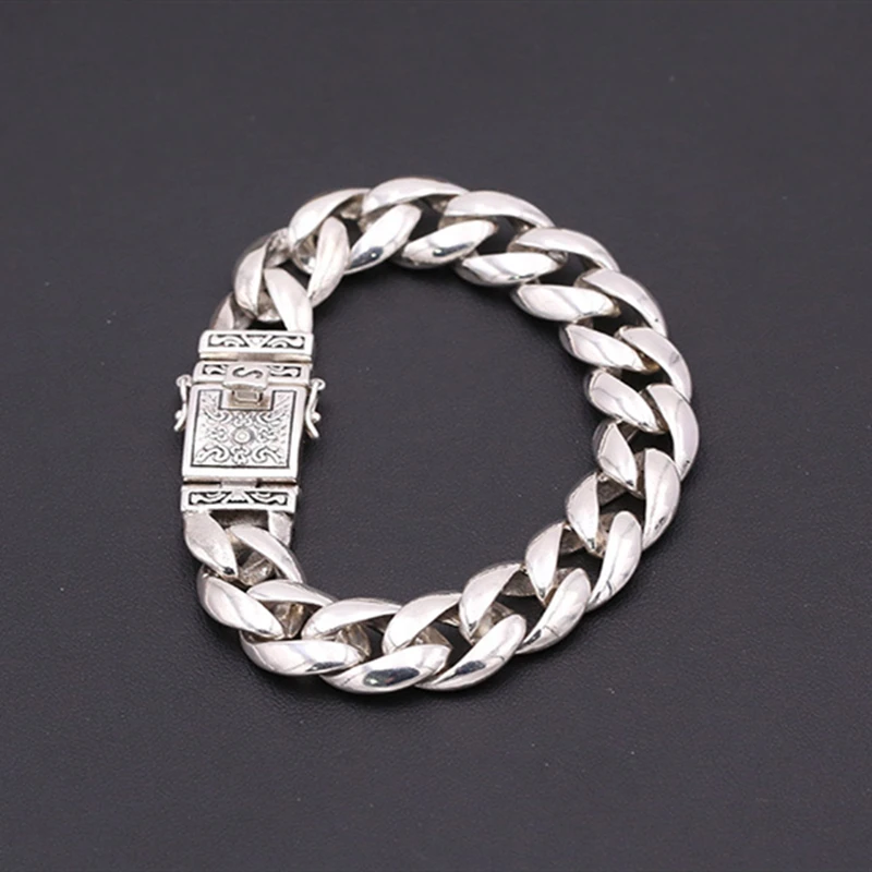 3926751208_2092824473